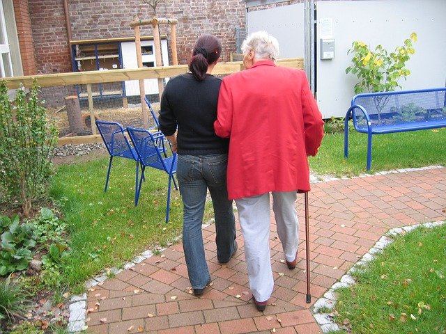 Alzheimerova choroba, nemoc, která znemožní důstojný život