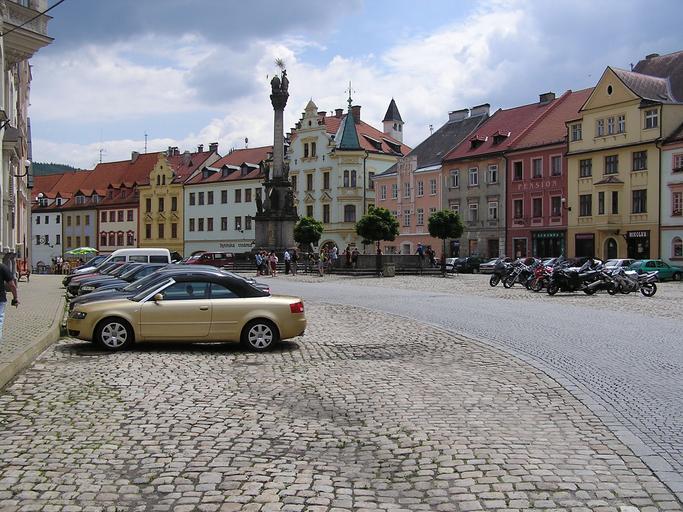 Karlovarsko je plné historických staveb